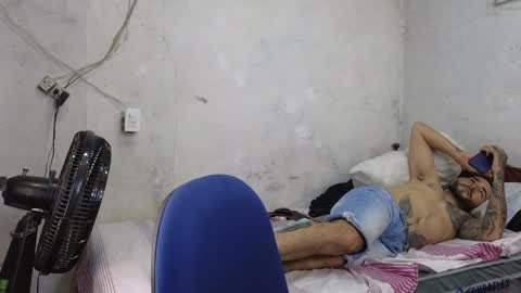 cris_simons online show from January 19, 1:32 am