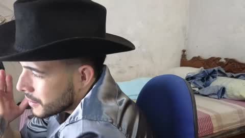 cris_simons online show from December 20, 1:58 am