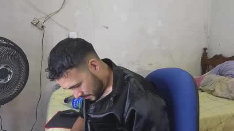 cris_simons online show from December 1, 7:38 pm