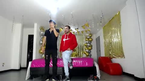 crismens online show from February 6, 3:16 am