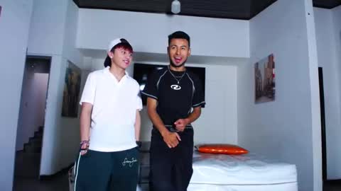 crismens online show from October 28, 12:50 pm