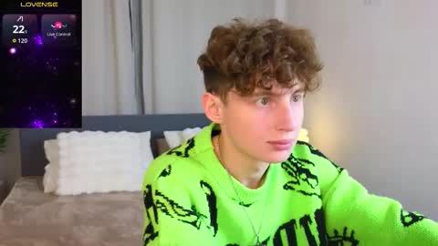 Chris online show from October 22, 3:46 pm