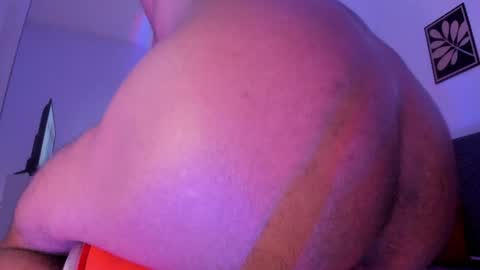 criss_zuri online show from March 28, 3:02 pm