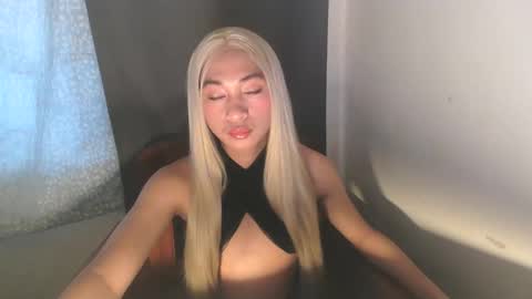 cristal1xox online show from November 8, 12:35 am