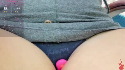 Snapshot of cristal__hot_1 chatting on March 10, 7:11 am Cristal online show from March 10, 7:11 am