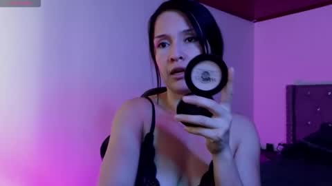  Alejandra from Wednesday to Saturday from 1000 pm to 400 am Colombian hour online show from December 1, 1:36 am