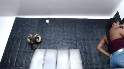 Hanna  online show from February 24, 12:52 pm