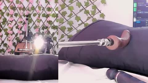 Snapshot of cristal_thompson_ chatting on September 27, 4:49 pm cristal_thompson_ online show from September 27, 4:49 pm