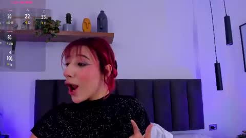cristalfoxy_ online show from June 29, 8:52 pm