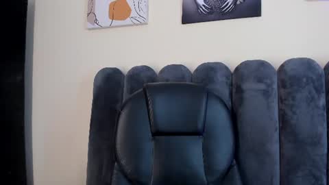 cristalfoxy_ online show from June 11, 2:53 am