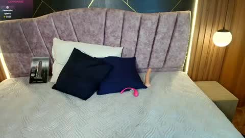 CRISTAL MILF online show from June 4, 2:45 pm