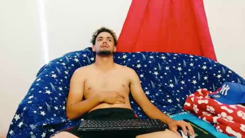 Snapshot of cristian_gp chatting on October 18, 3:44 am cristian gp online show from October 18, 3:44 am