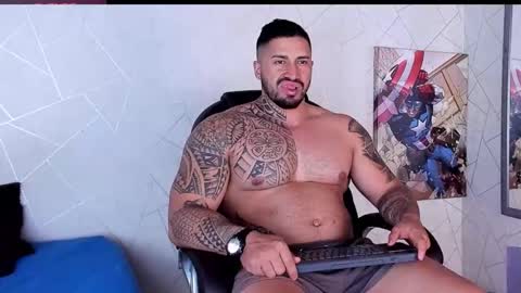 Snapshot of cristian_walker chatting on October 1, 12:48 pm cristian walker online show from October 1, 12:48 pm