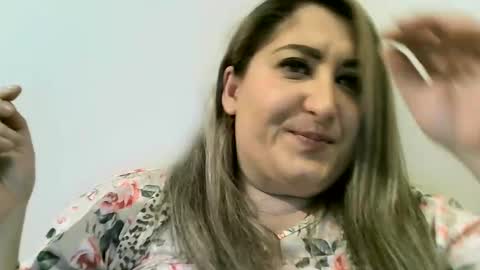 cristina20021991 online show from December 26, 8:00 pm