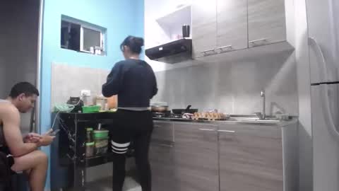 crisyoha4020 online show from November 25, 11:03 pm