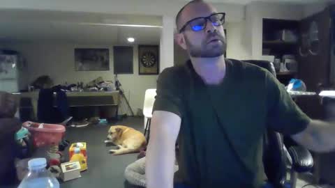 billybasement online show from April 18, 2:57 am