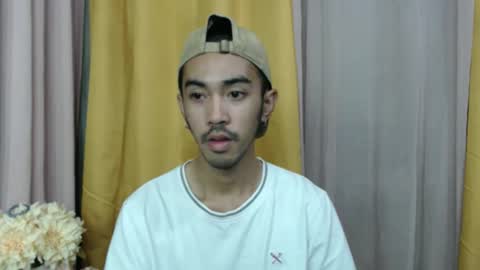 crocodale online show from April 6, 1:23 pm