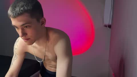 cronck52 online show from April 14, 7:17 pm