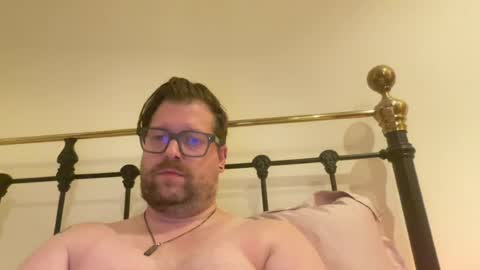crouchendtiger online show from August 9, 10:58 pm