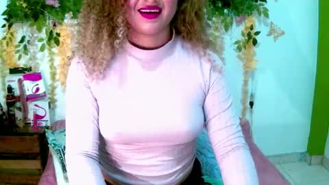 crysrus online show from March 8, 2:26 am