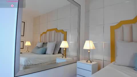 Crystal Rose  online show from March 6, 11:53 am