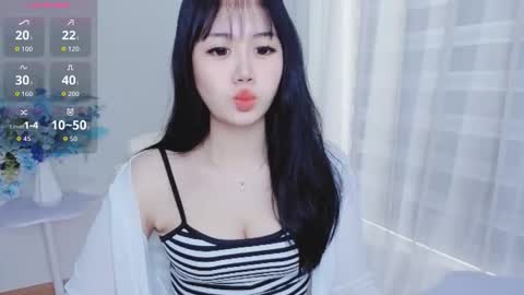 crystal_lea online show from October 13, 1:29 am