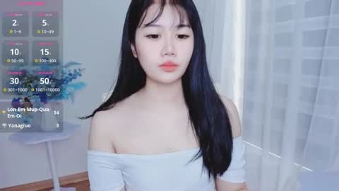 crystal_lea online show from October 15, 1:42 am