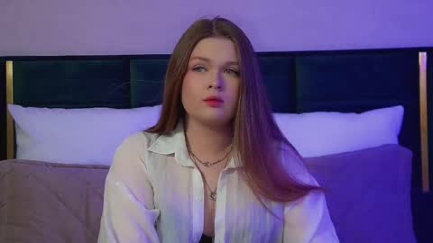 Crystal online show from November 23, 6:17 pm