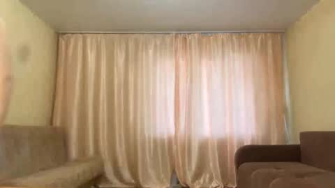 Jesi online show from April 27, 10:13 am