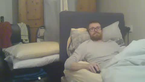 chris online show from November 18, 12:35 am