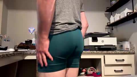 Cubantooo online show from June 16, 4:27 am