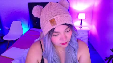 cuckoldlover69_ online show from March 6, 3:24 am