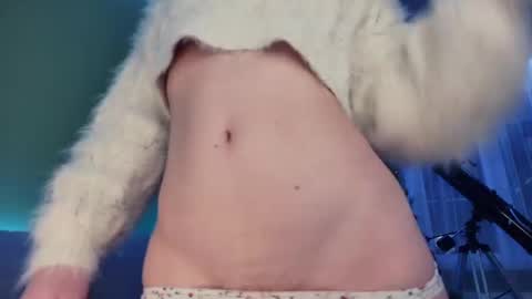 Snapshot of cuddle_kitten chatting on January 9, 3:47 am Alexia online show from January 9, 3:47 am