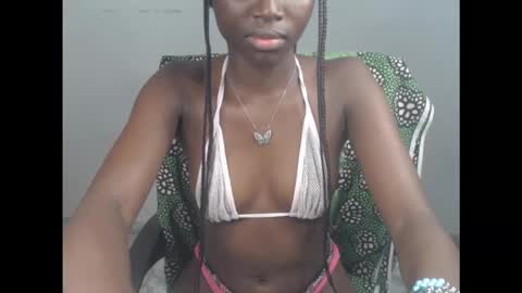 sophie online show from October 4, 8:23 am