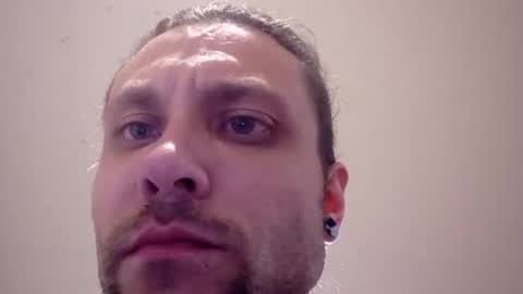 Snapshot of cumfetishswallower chatting on October 22, 10:07 am cumfetishswallower online show from October 22, 10:07 am