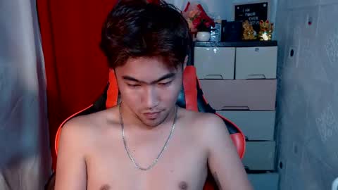 Snapshot of cumhavefun25 chatting on October 26, 6:03 am ask me online show from October 26, 6:03 am