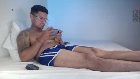 cummerlatino online show from February 25, 8:14 am