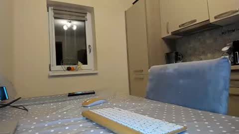 maria  alex online show from November 2, 11:05 pm