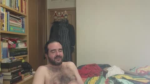 curiosillo1983 online show from December 16, 8:15 pm