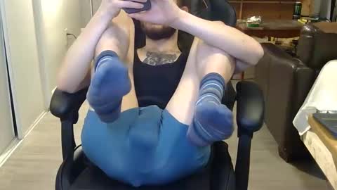 curiouss25 online show from February 18, 9:09 am