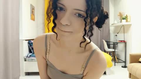 Kira online show from May 3, 11:44 pm