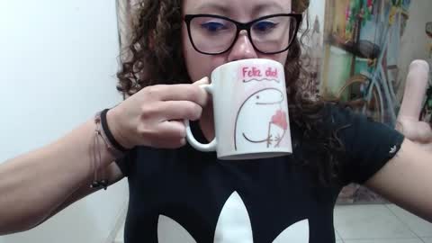 Vannesa online show from December 4, 9:58 pm