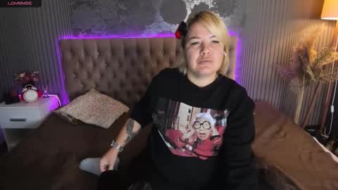 CurlyDreams online show from October 20, 5:34 am