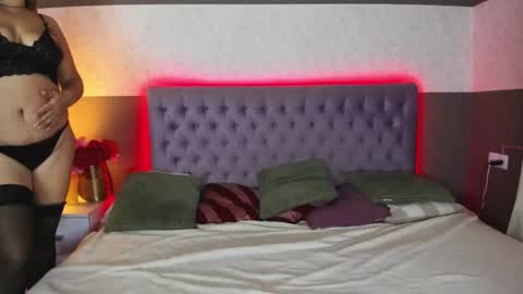 CurlyDreams online show from November 8, 3:31 am