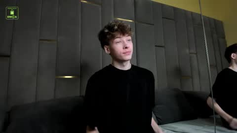 KEVIN online show from September 25, 8:38 pm