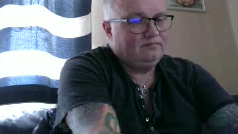 curtus14 online show from December 23, 9:37 am