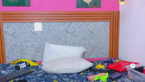 curvyhomebebe online show from April 3, 3:02 am