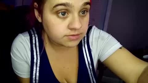 Snapshot of curvylucifinaxxx chatting on December 6, 5:58 am Lucifina ganja kittens online show from December 6, 5:58 am