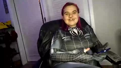 Snapshot of curvylucifinaxxx chatting on December 3, 5:59 am Lucifina ganja kittens online show from December 3, 5:59 am