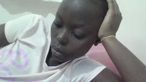 curvynubian online show from January 16, 6:33 am